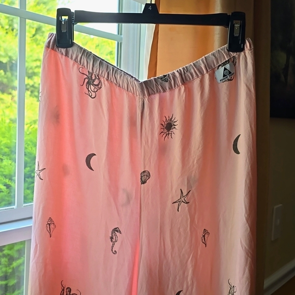 Flowy Summer Pants - Picture 3 of 11